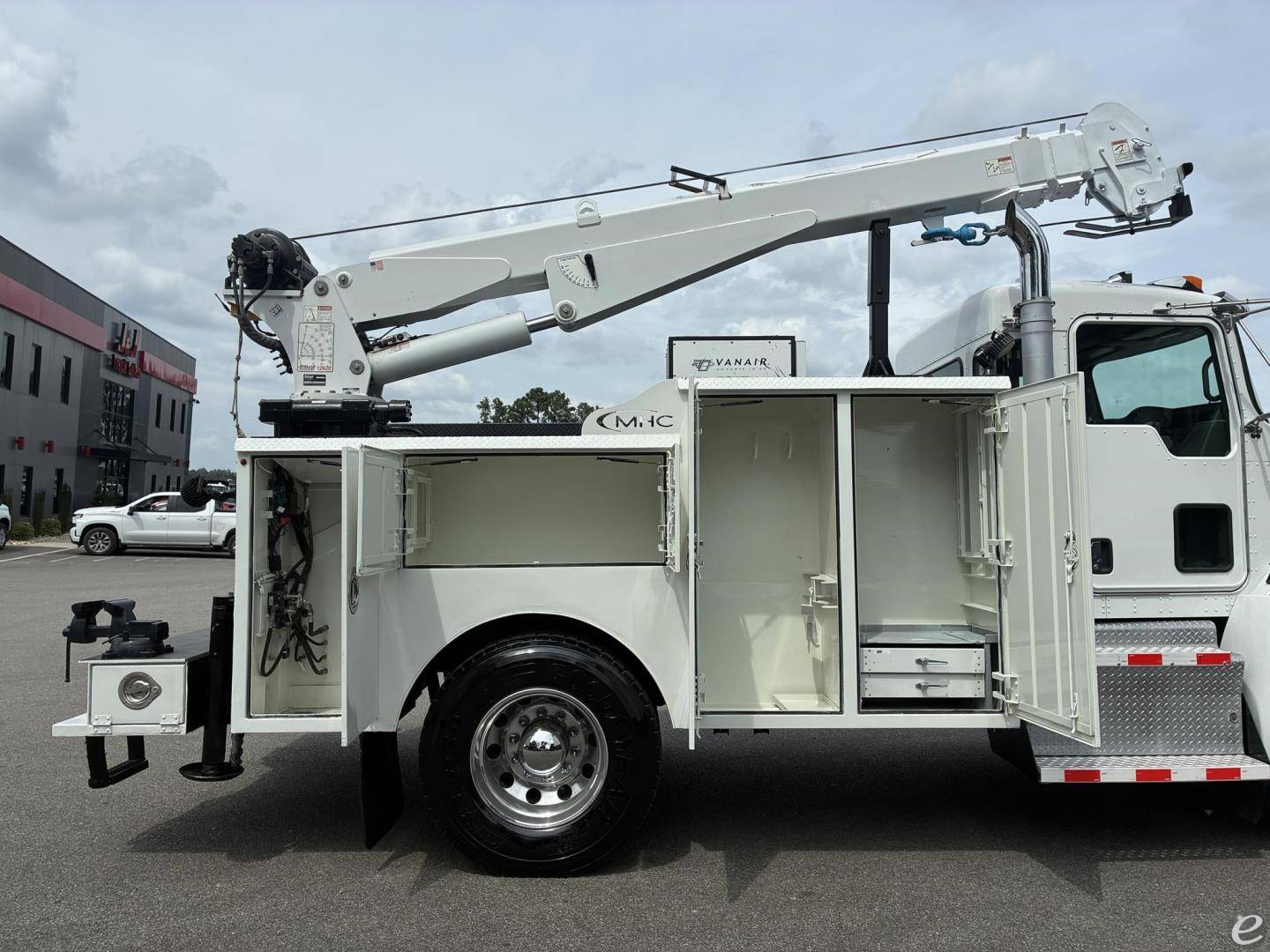 2017 Kenworth T370