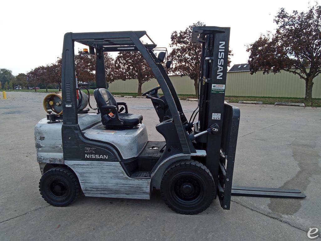 2011 Nissan MP1F2A25LV