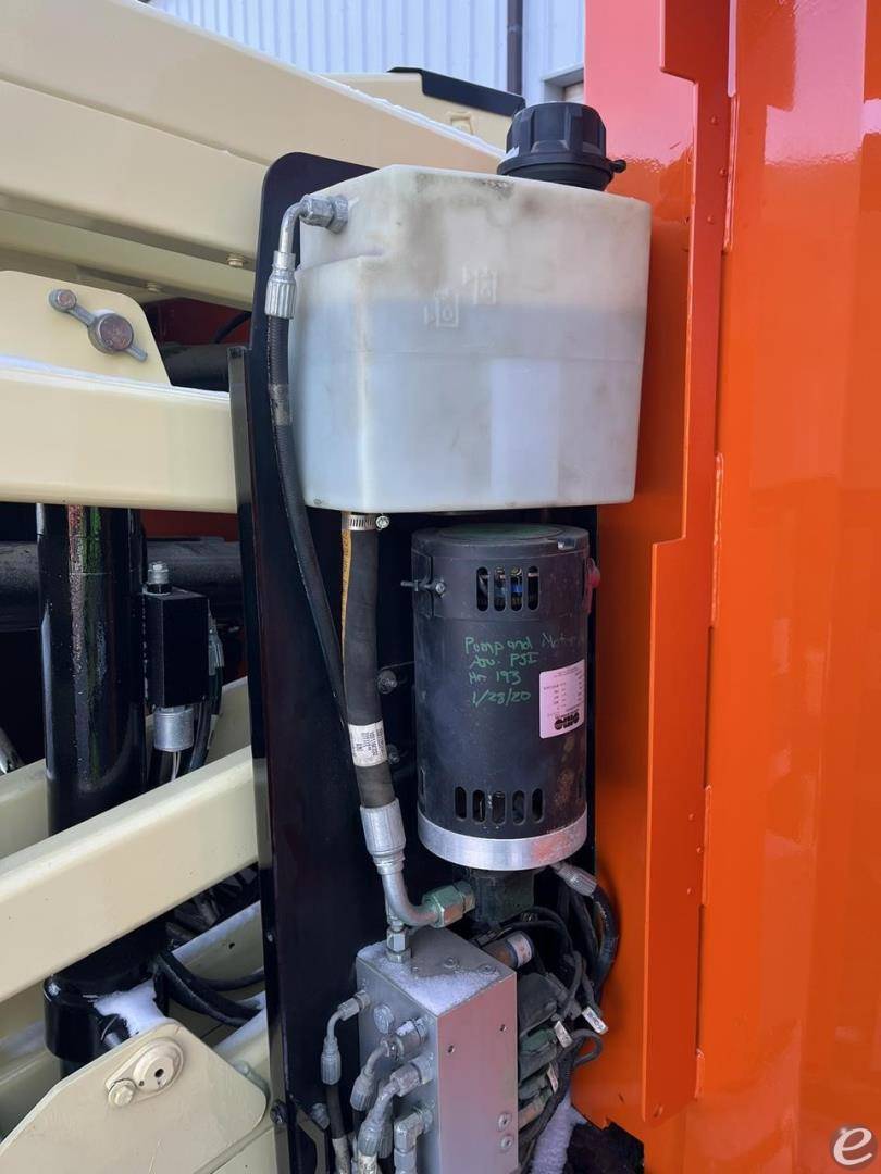 2015 JLG E300AJP