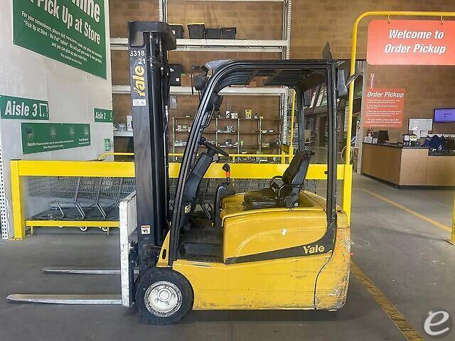 2019 Yale ERP040VT