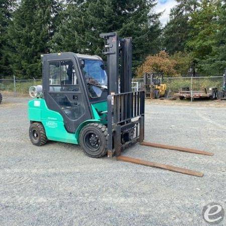 2023 Mitsubishi FG30N