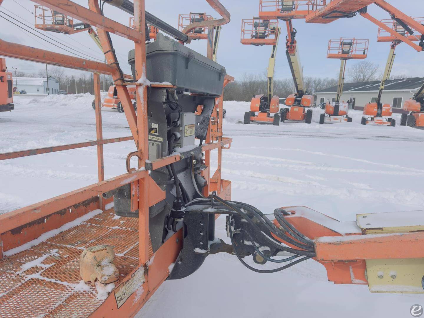 2015 JLG 400S