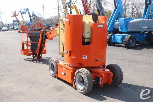 2018 JLG E300AJP