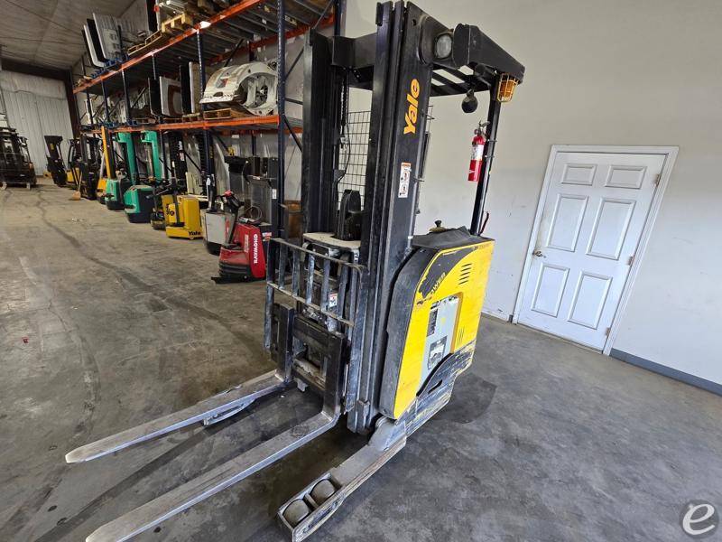 2019 Yale NR045EB