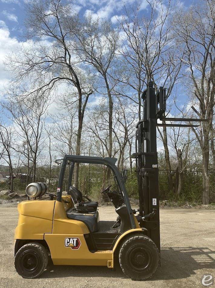 2017 Mitsubishi FG50CN1