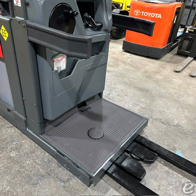 2021 Raymond 550-OPC30TT