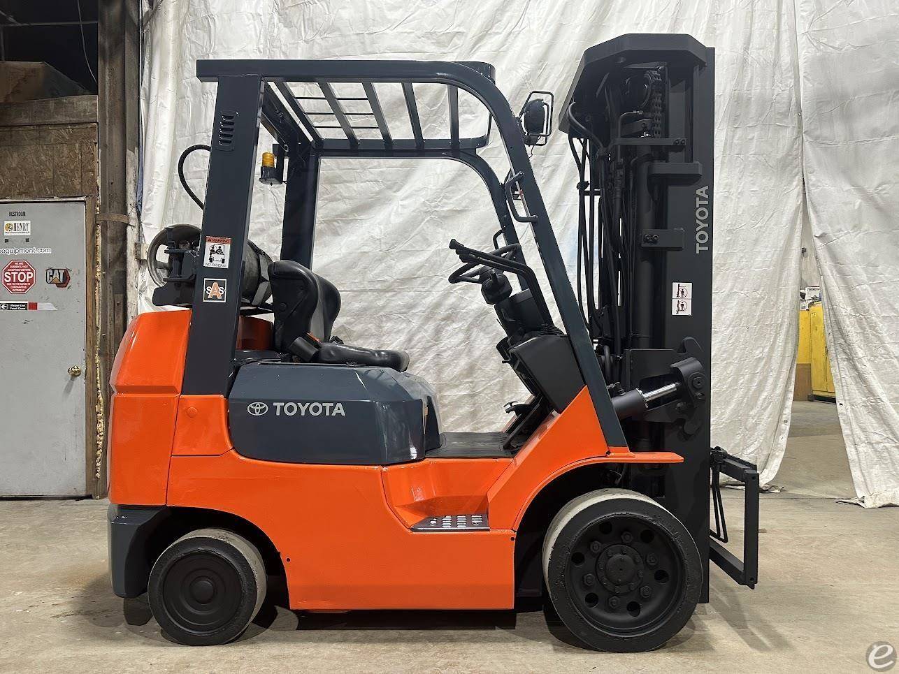  Toyota 7FGCU25 LP Gas Forklift