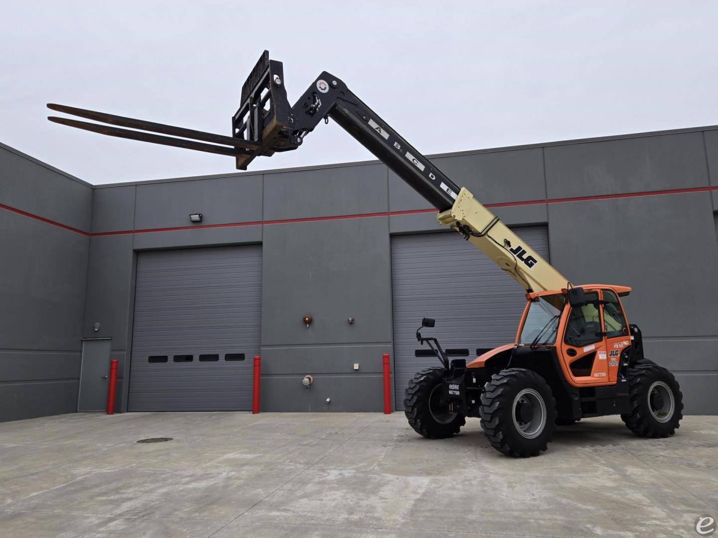 2019 JLG 1732