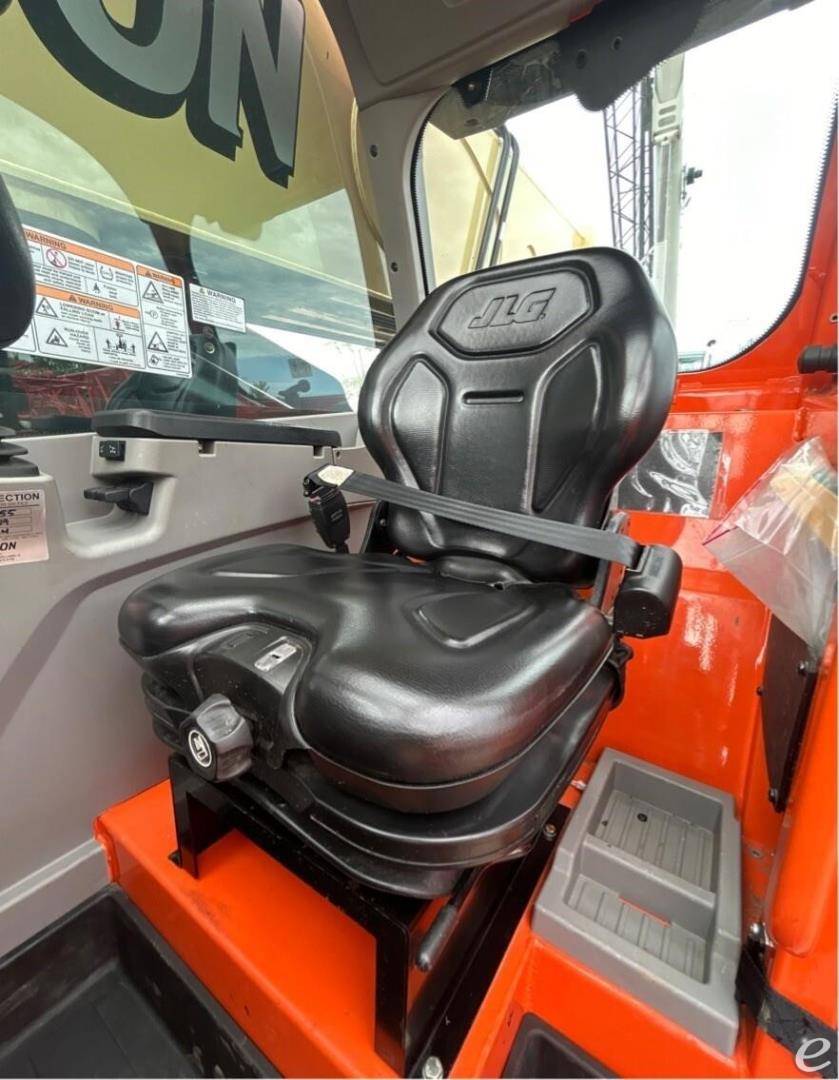 2022 JLG 1255