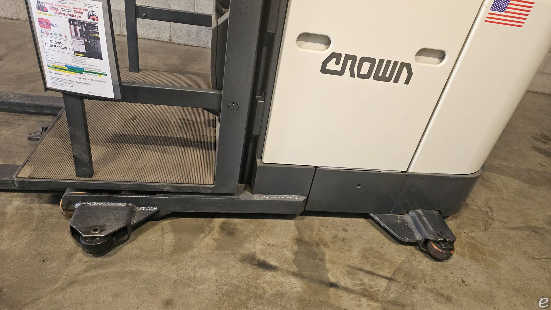 1996 Crown SP3020-30