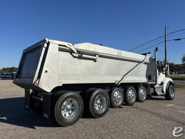 2023 Kenworth T880S