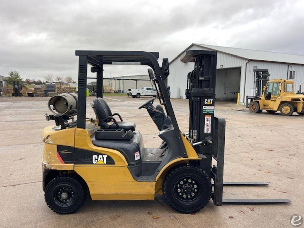 2011 Cat 2P5000