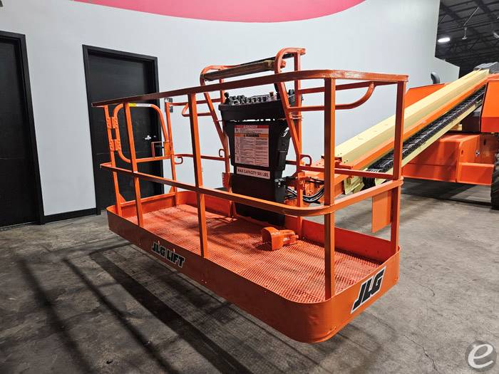 2013 JLG 600S
