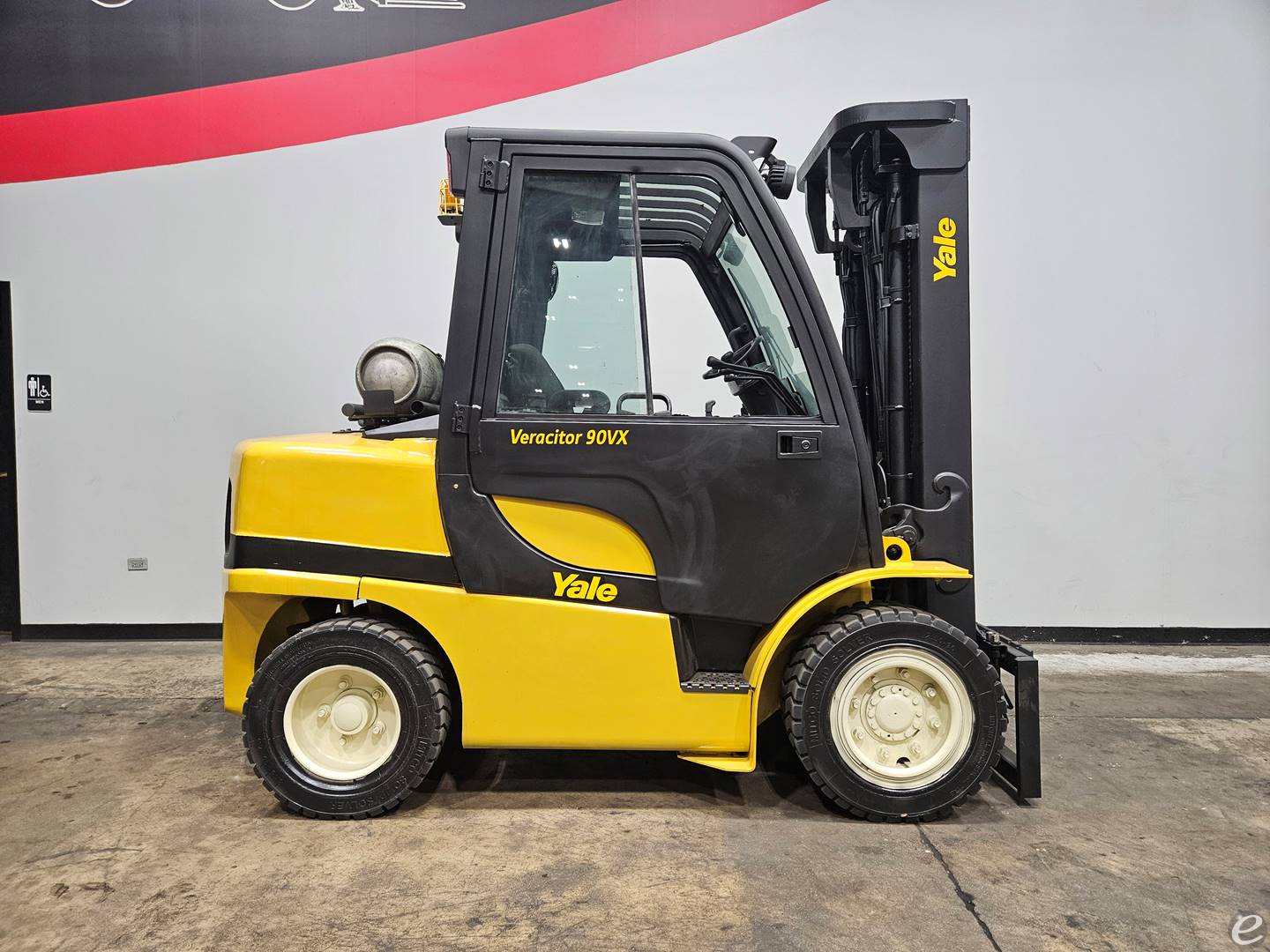 2010 Yale GLP090VX