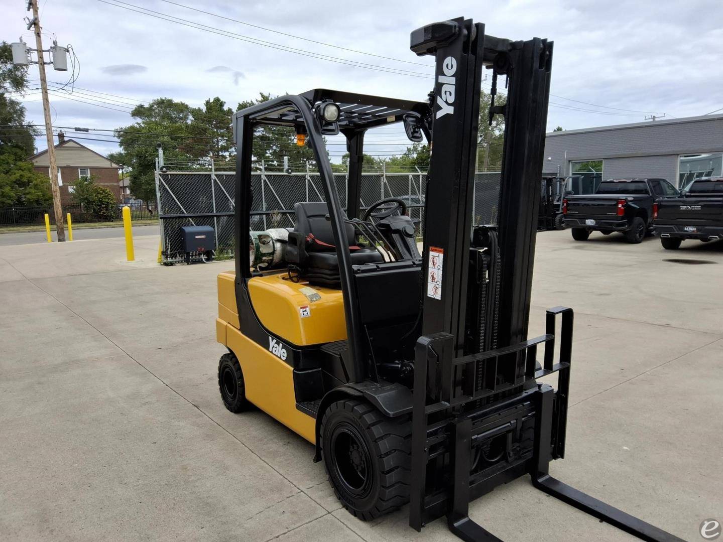 2014 Yale GLP050LX