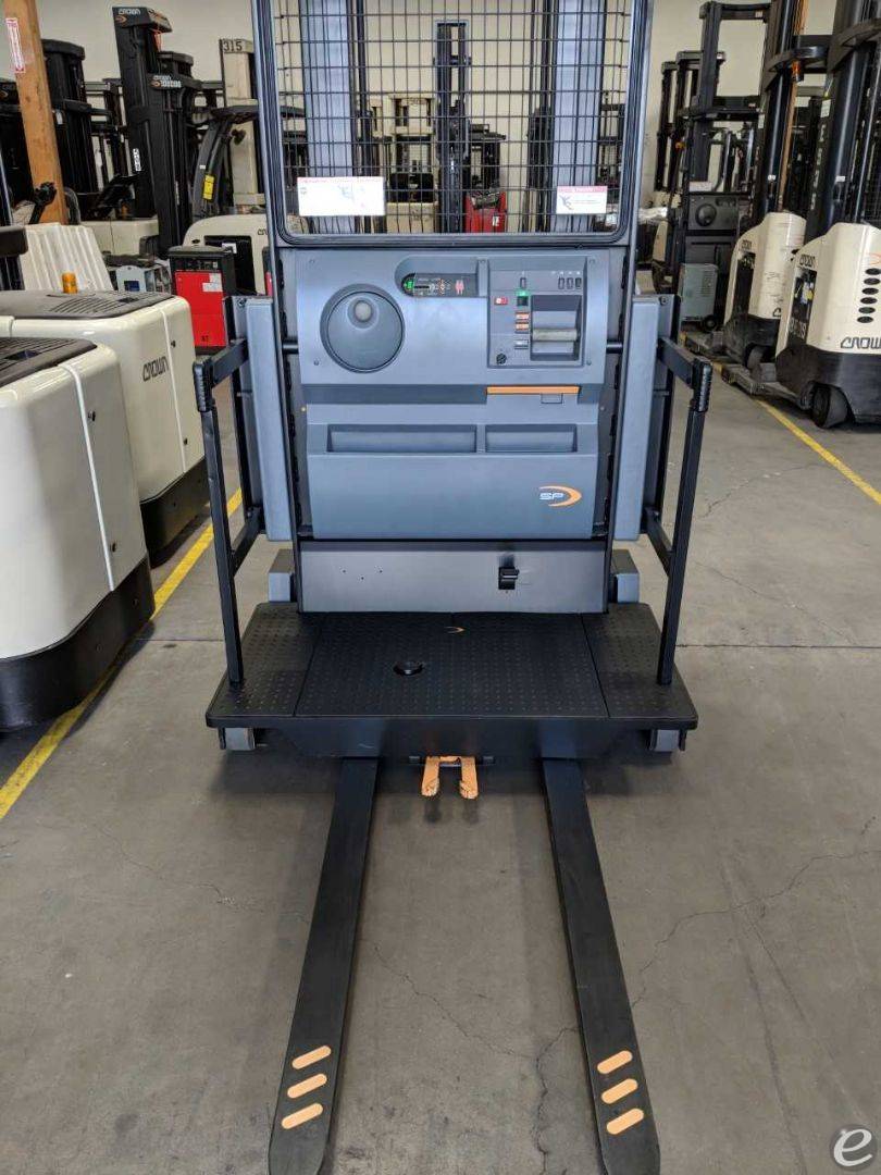 2014 Crown SP3520-30