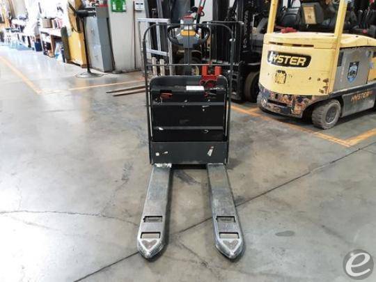 2018 Unicarriers WLXT2W7S22V Electric Forklift - 123Forklift