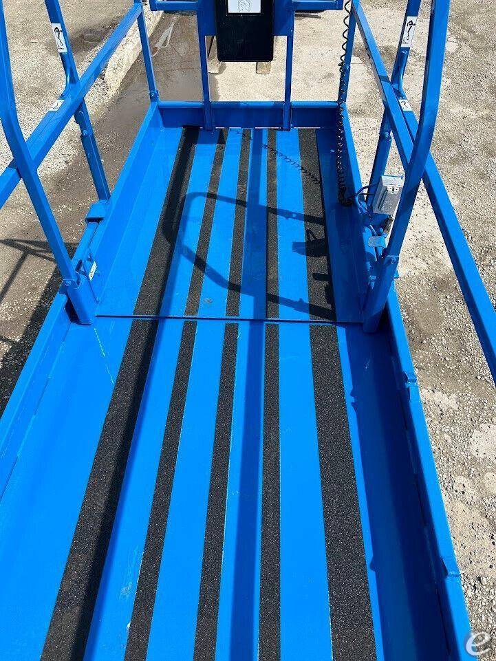 2017 Genie GS4047