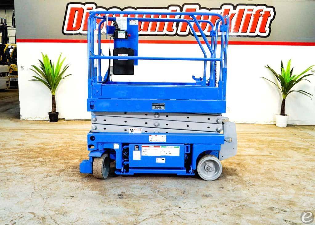 2000 Genie GS-1930 Electric Scissor Lift - 123Forklift