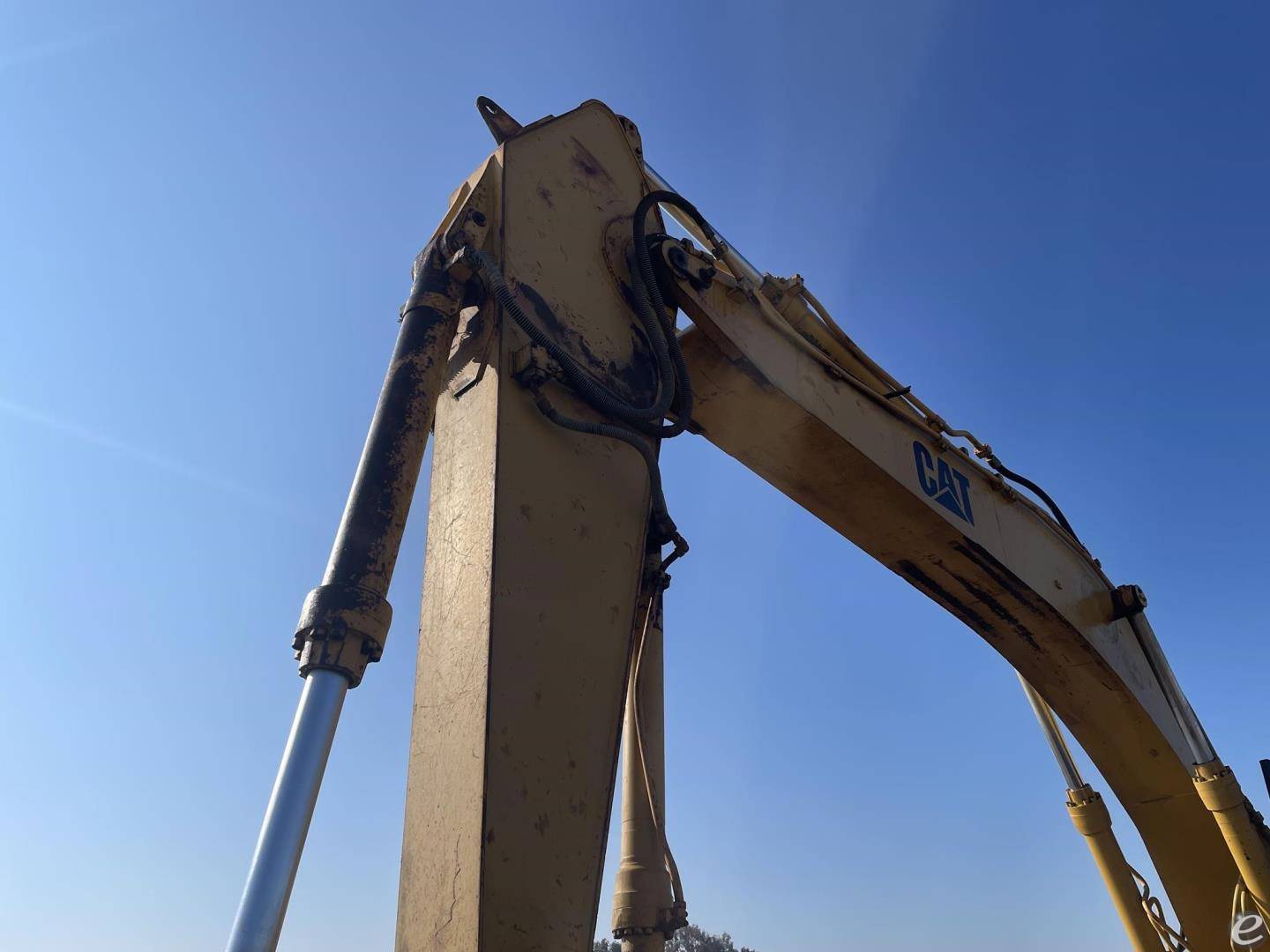 1992 Cat 330L