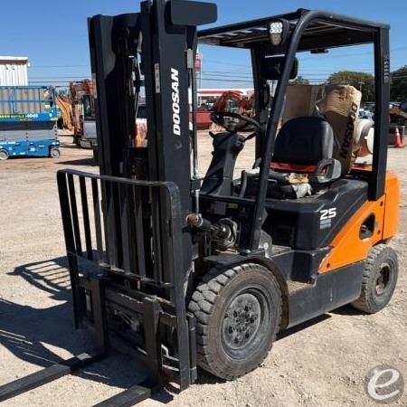 2021 Doosan G25N-7