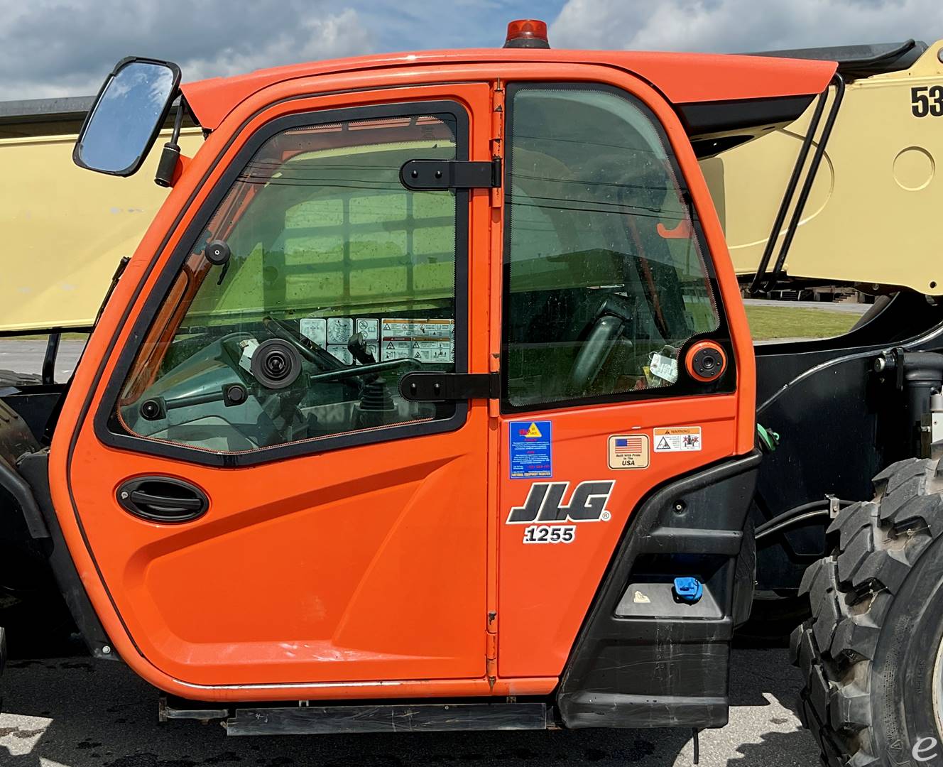 2020 JLG 1255