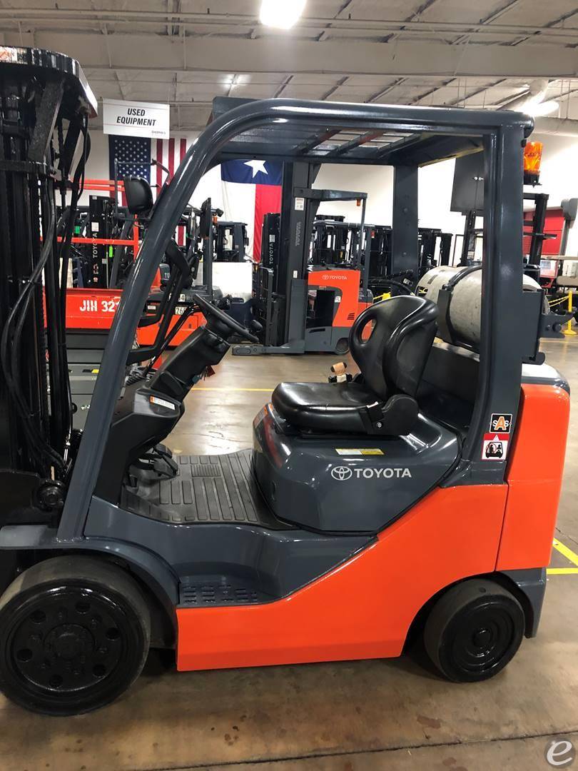 2007 Toyota 8FGCU25 LP Gas Forklift...