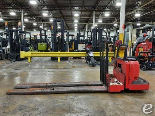 2010 Raymond 8400 Electric Forklift - 123Forklift