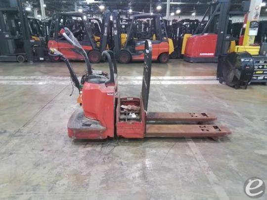  Raymond 8400 Electric Forklift