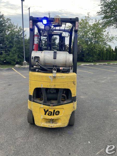 2017 Yale GLC030VXNRAE082