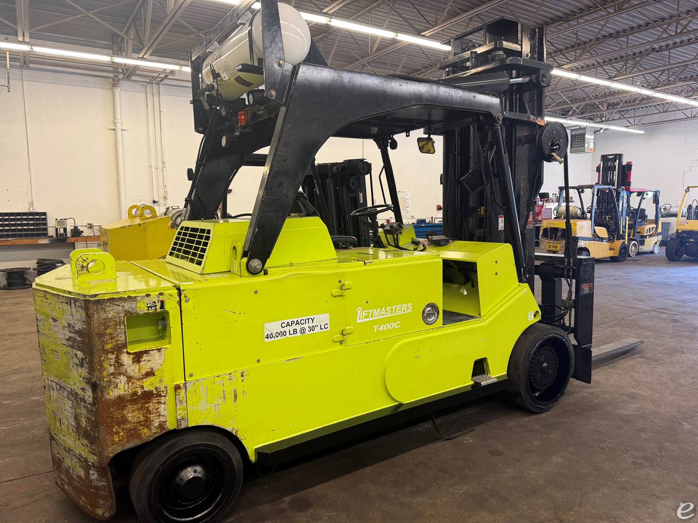 2019 Royal T400C