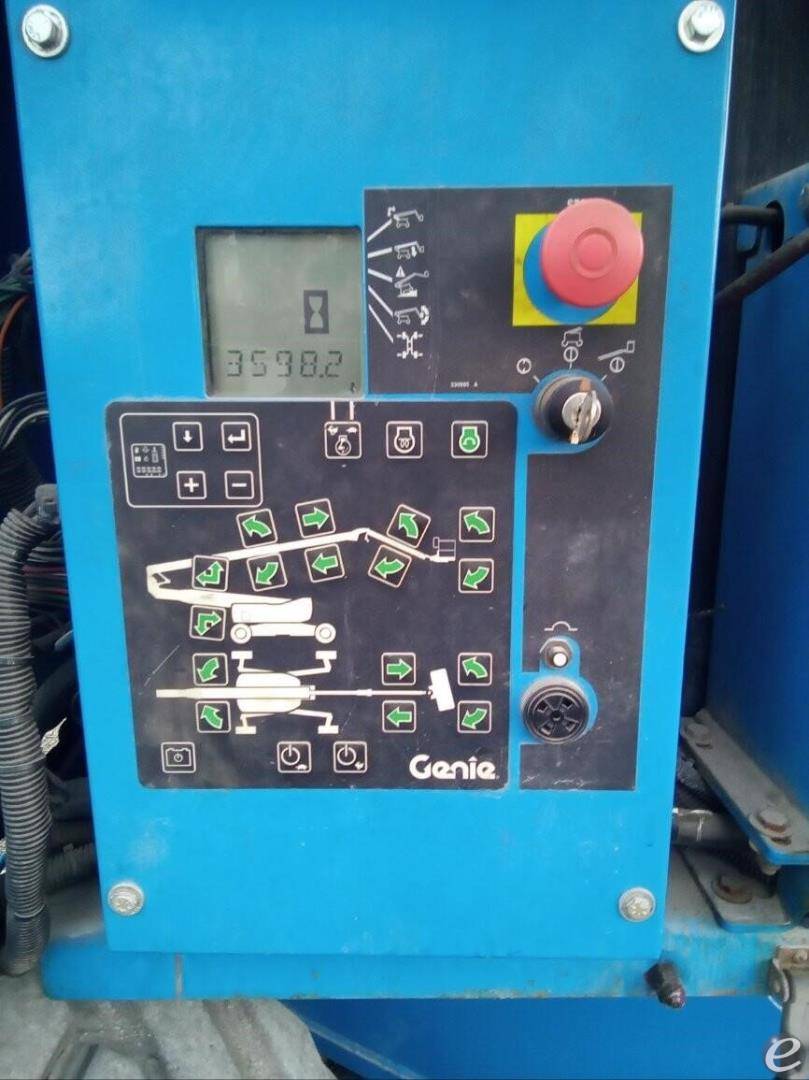 2013 Genie ZX135/70