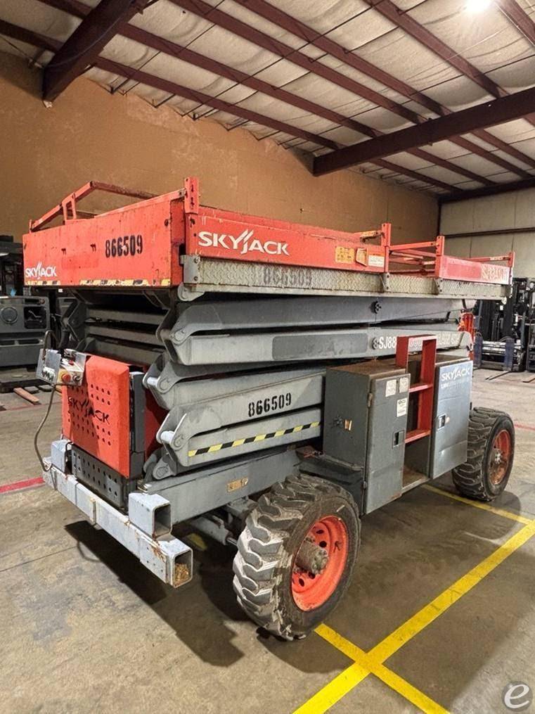 2005 Skyjack SJ8841ERT