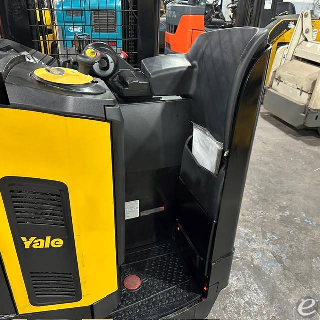 2022 Yale NR035DC