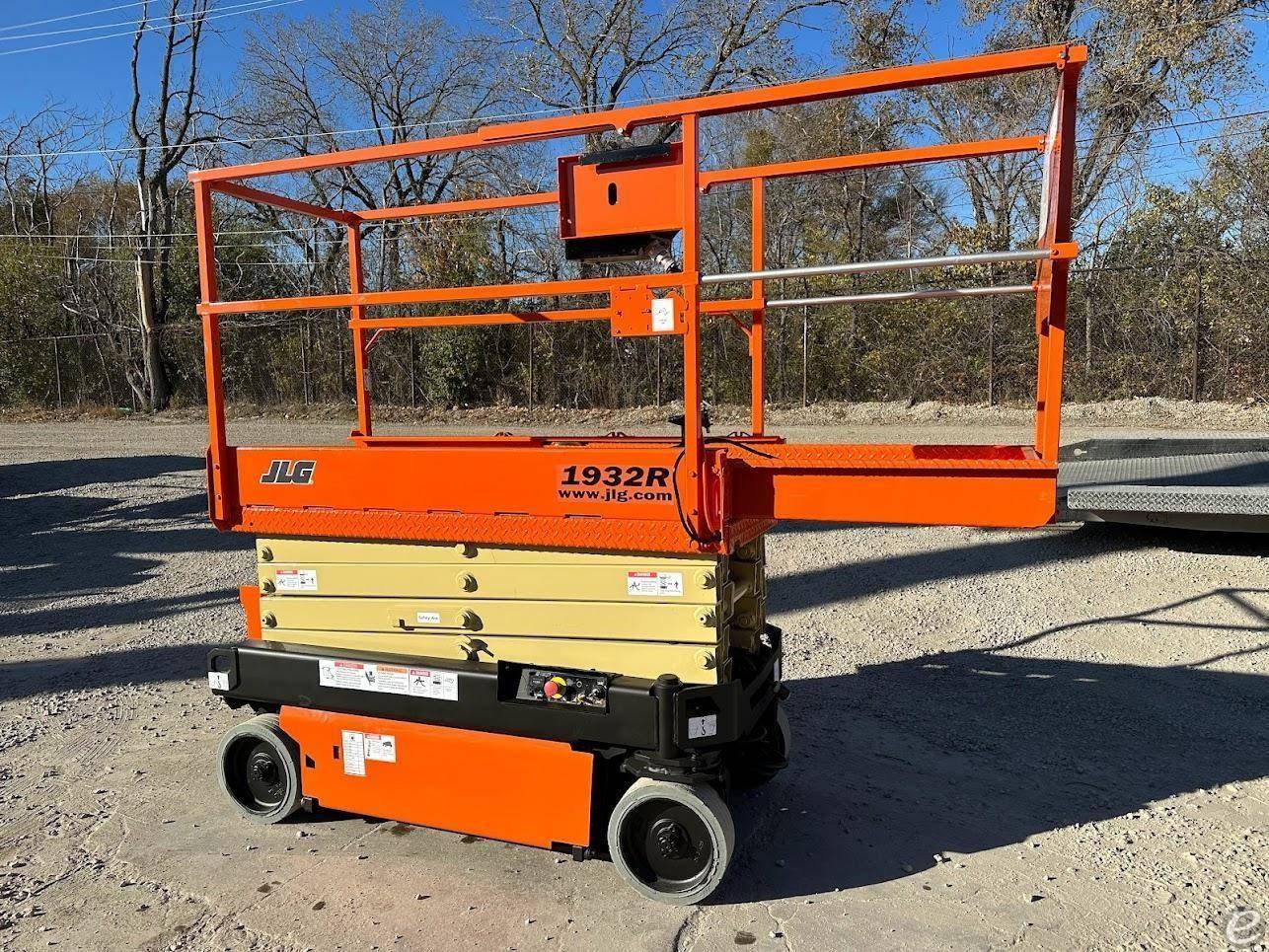 2018 JLG 1932R Electric Scissor Lift - 123Forklift