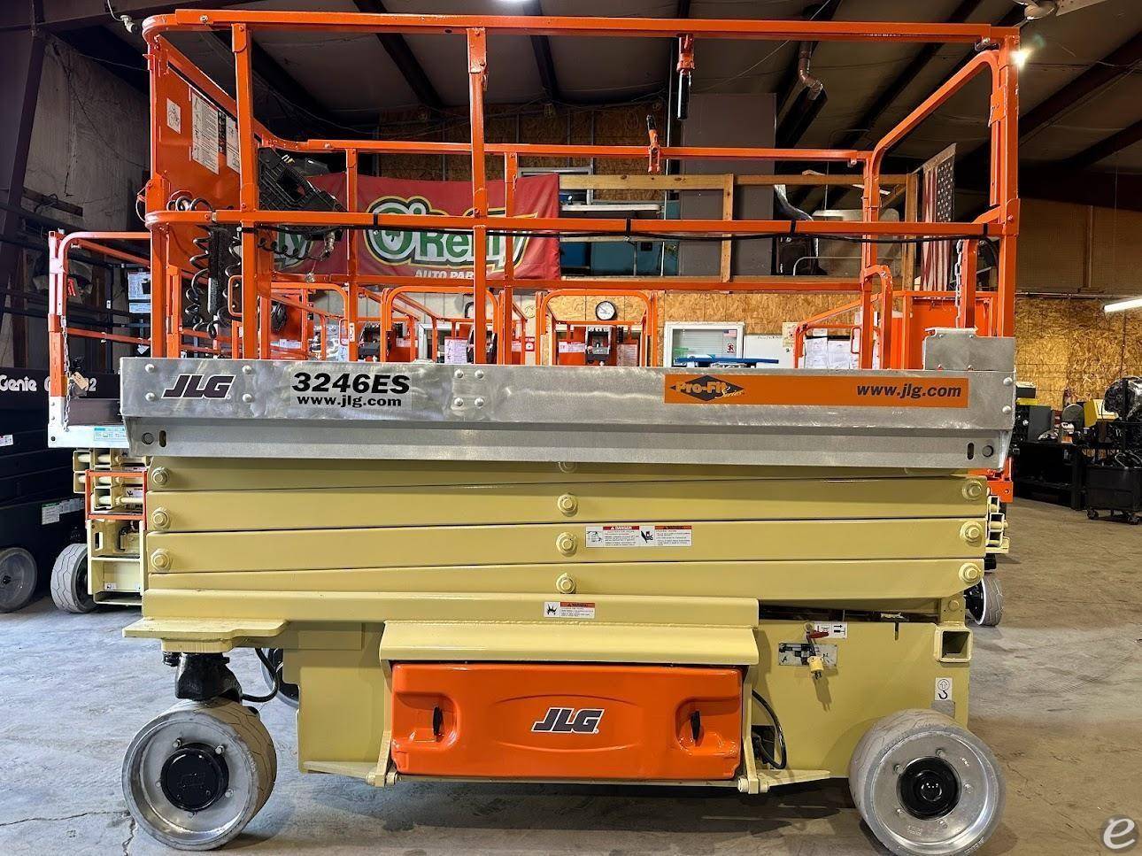 2015 JLG 3246ES Electric Scissor Li...