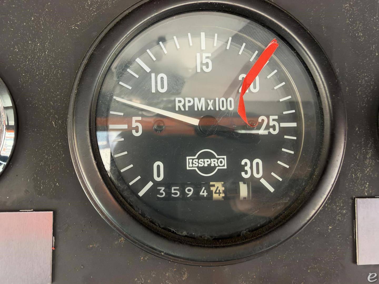 2001 CR2.6S