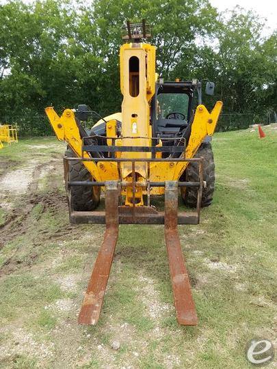 2019 JCB 510-56