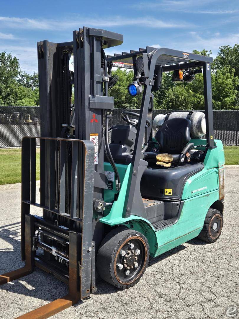 2020 Mitsubishi FGC20N