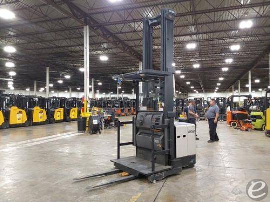 2021 Crown SP3530-30 Electric Order Picker - 123Forklift