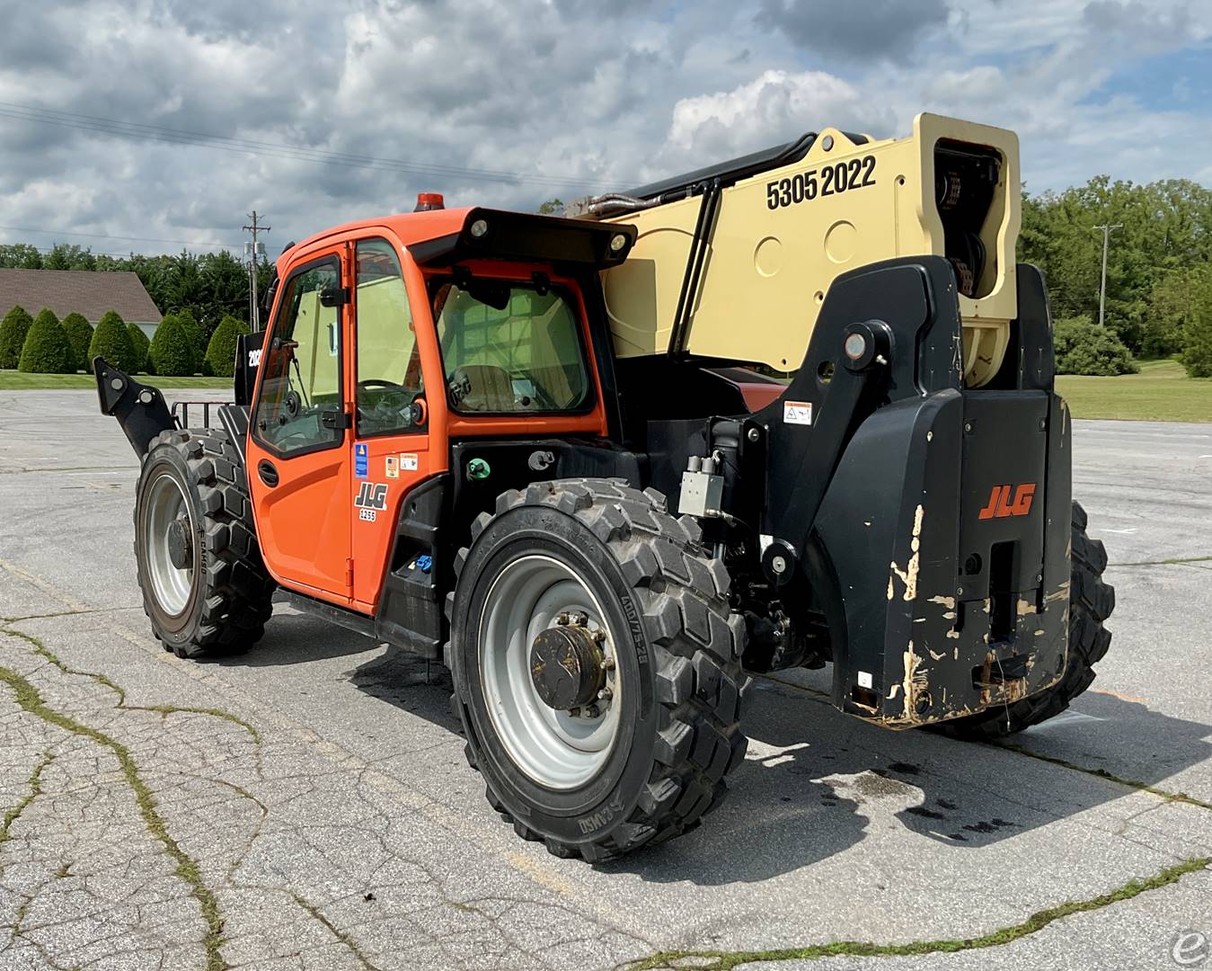 2020 JLG 1255