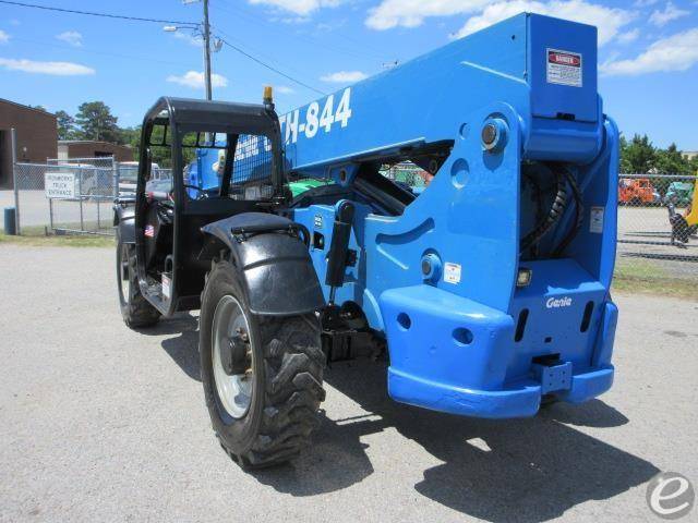 2016 Genie GTH844