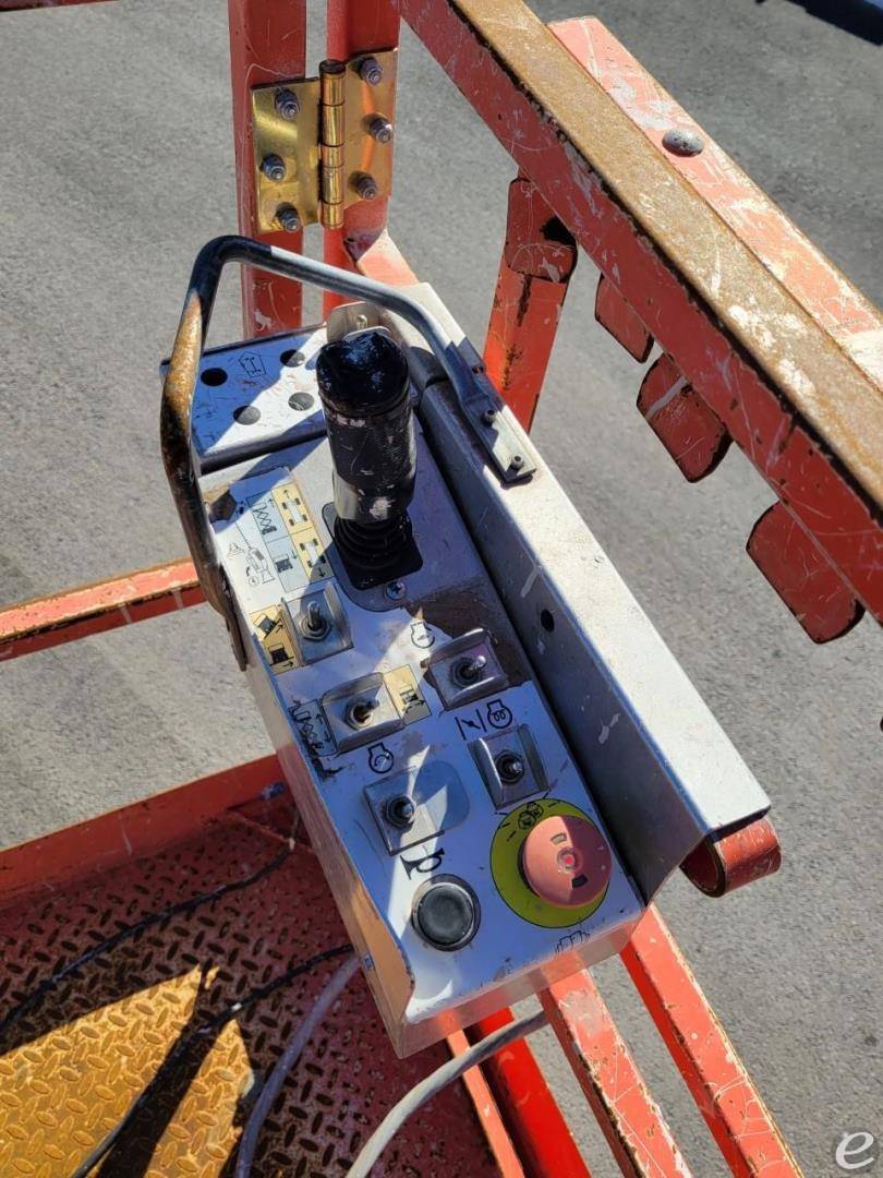 2014 Skyjack SJ6826RT