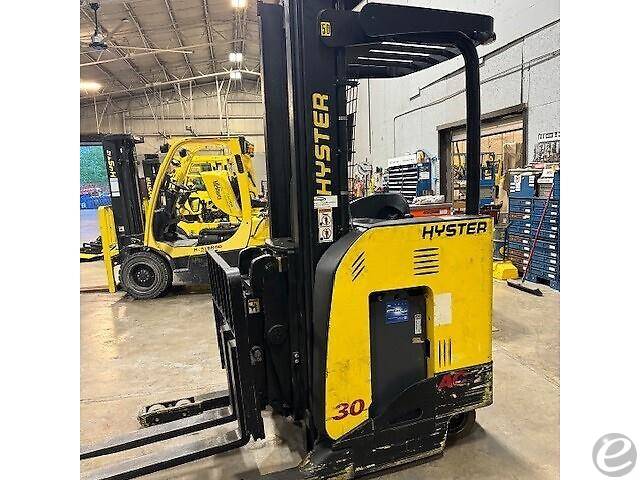 2014 Hyster N30ZDR2 Electric Reach Truck - 123Forklift