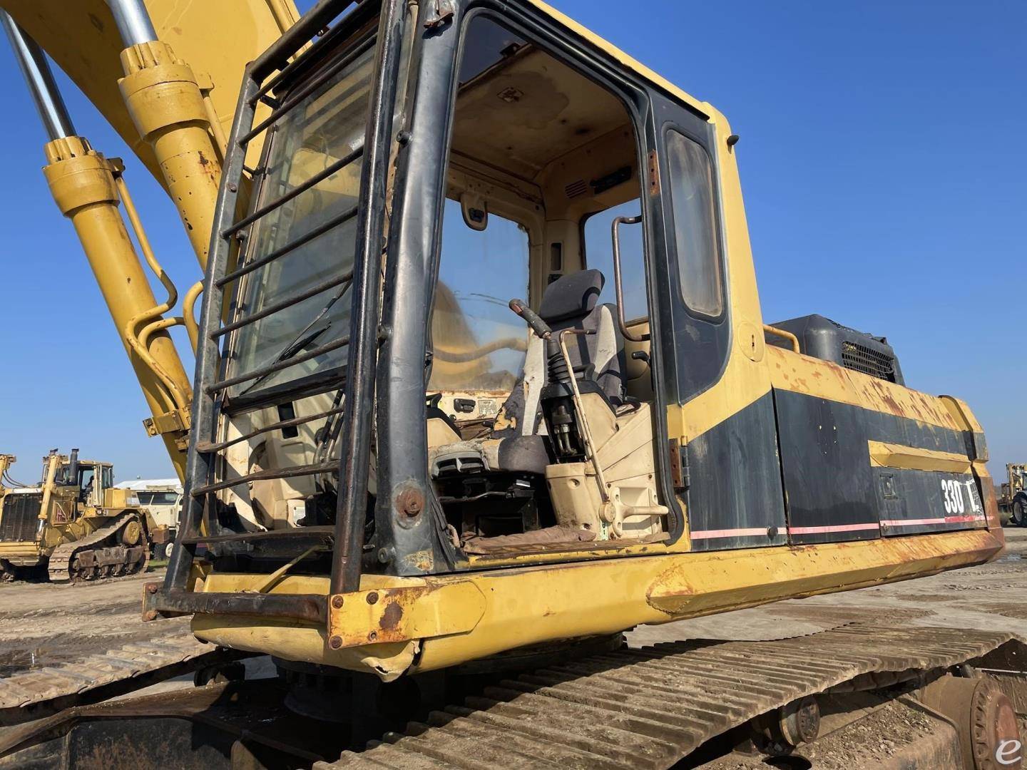 1992 Cat 330L