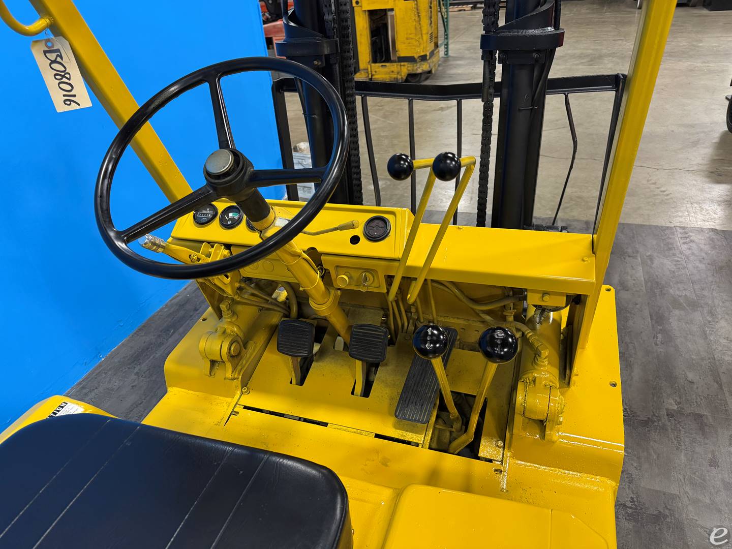 1990 Komatsu FG25T-8