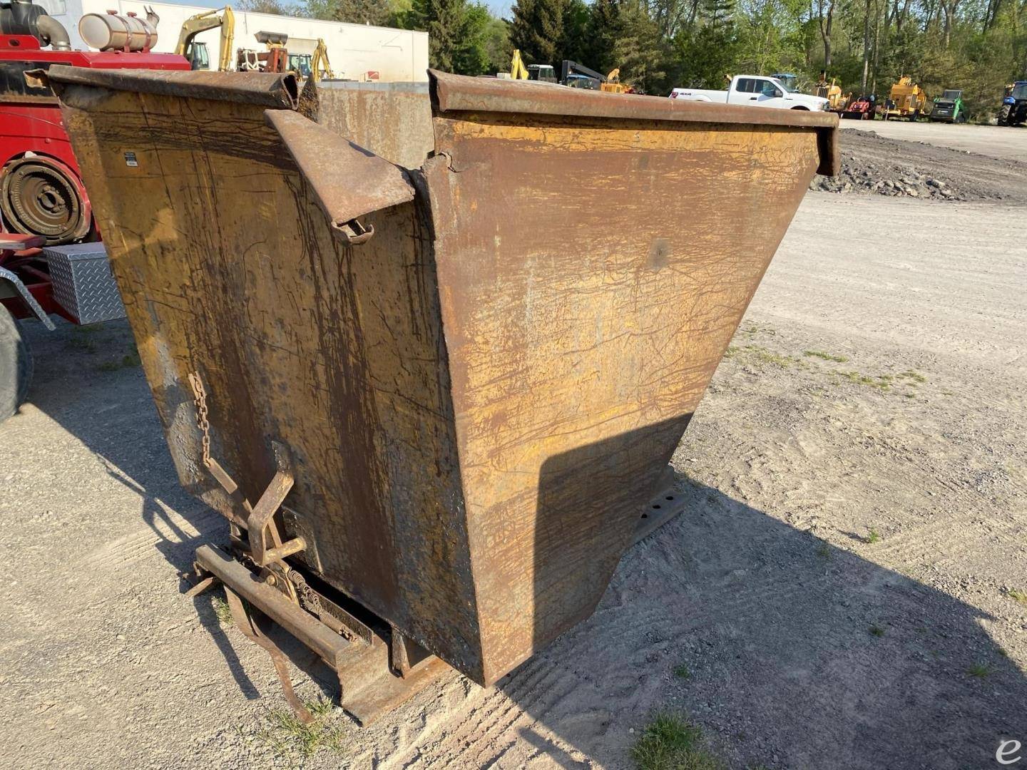 MOBILE DUMP HOPPER