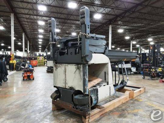 2017 Crown RMD6025-32 Electric Reach Truck - 123Forklift