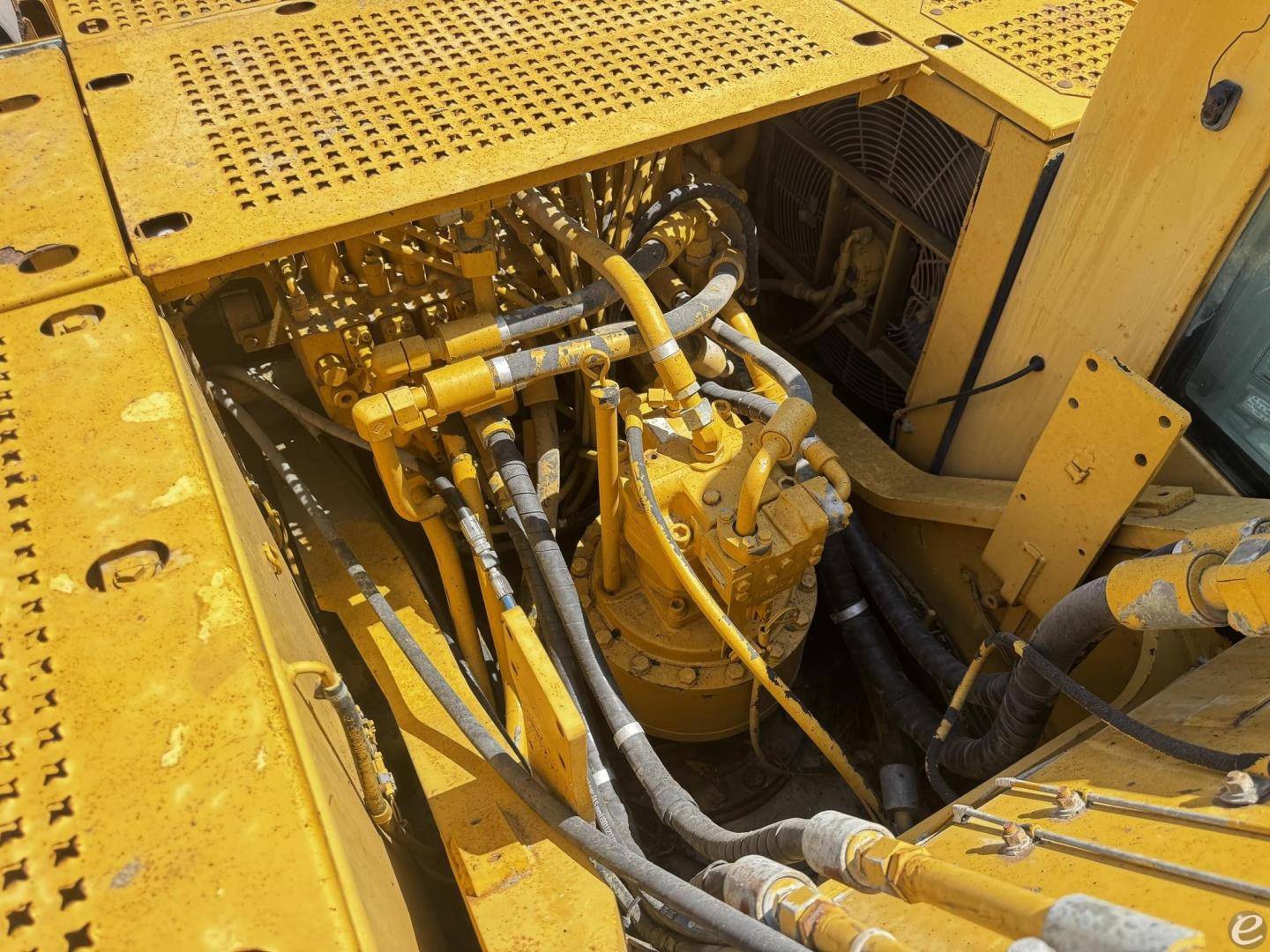 2005 Cat 325CL