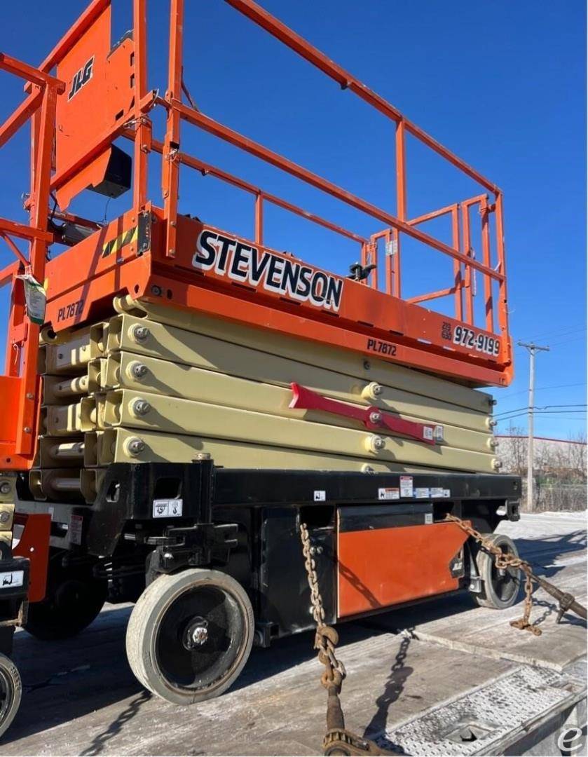 2021 JLG R4045